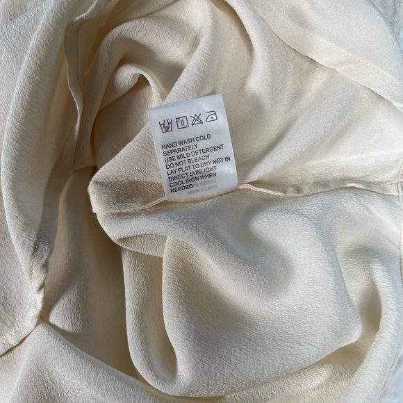 Chaser | 100% Silk Cream On/Off Shoulder Cut Out Sleeve Blouse - Picture 6 of 9